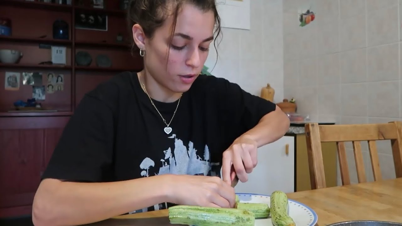 non avere voglia di uscire la sera